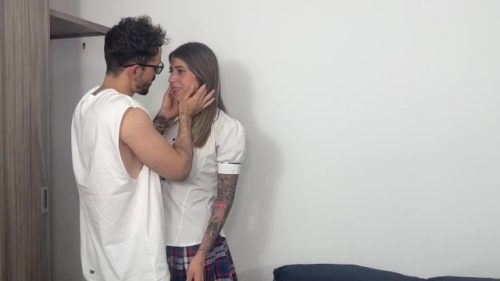Me follo a una estudiante que estaba robando mis cosas – Molly Smith