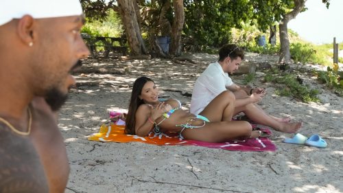 Anal en la playa de Bae – Brandy Salazar
