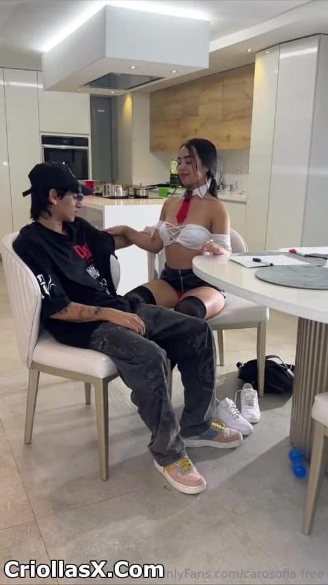 Caro Sofia Colombiana Follando en Casa